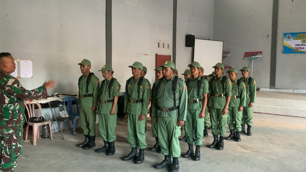 Pelatihan Baris Berbaris Linmas