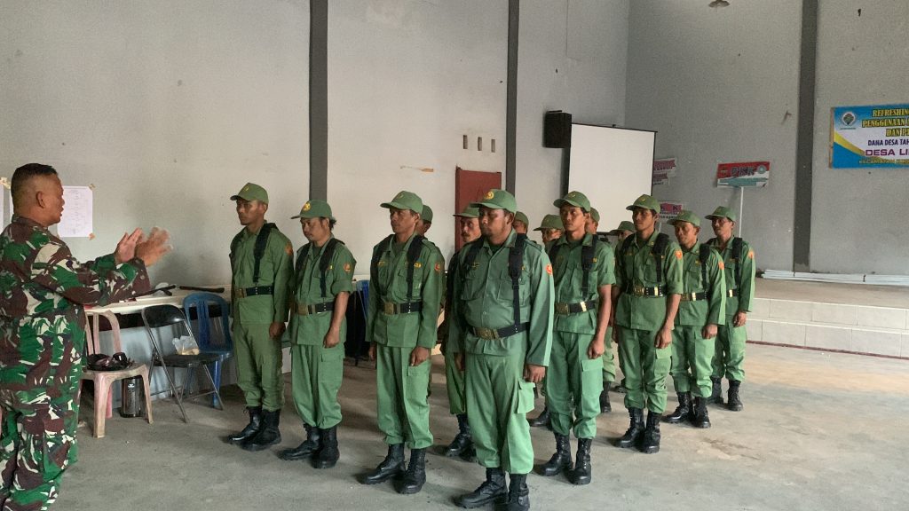 Pelatihan Baris Berbaris Linmas