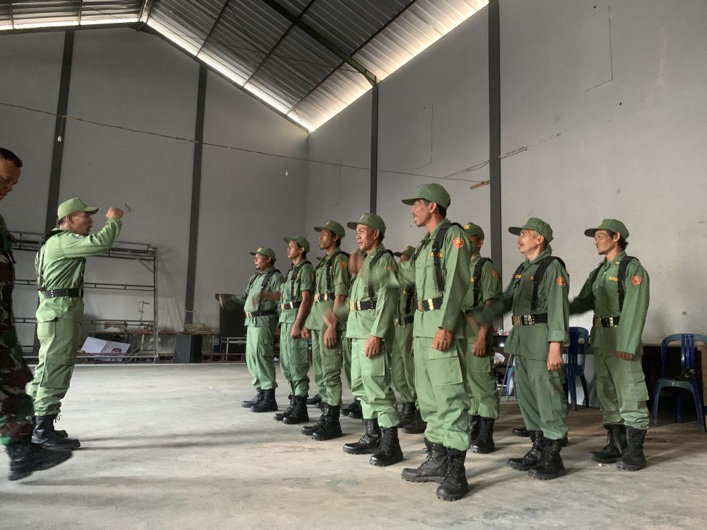Pelatihan Baris Berbaris Linmas